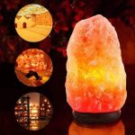 Ukrasna lampa od himalajske soli